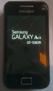 Samsung Ace GT-S5839i Bild2